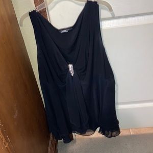 Pretty v cut black shirt